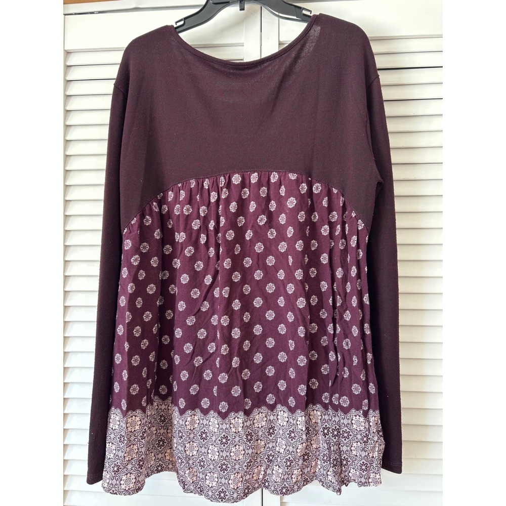 Max Jeans Women M Burgundy Paisley Print‎ Long Sleeve Tunic Top